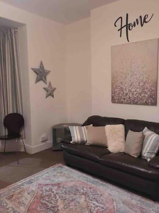 Hillcrest Cottage, Comfy Flat, Trendy Uplands Area Swansea Bagian luar foto